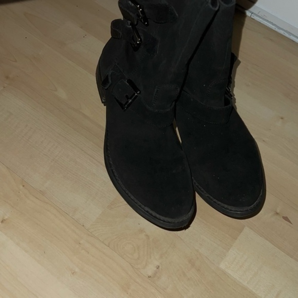 Steve Madden Altta moto bootie ankle boots black suede size 5.5 gently preloved - Picture 13 of 13